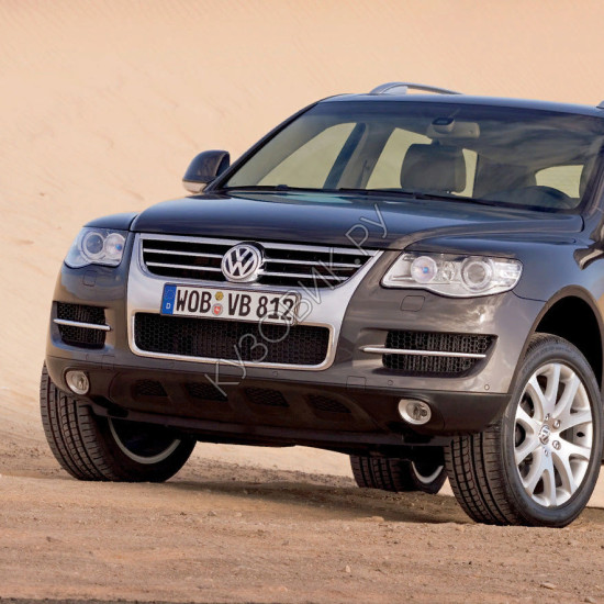 Передний бампер в цвет кузова Volkswagen Touareg 1 (2007-) рестайлинг